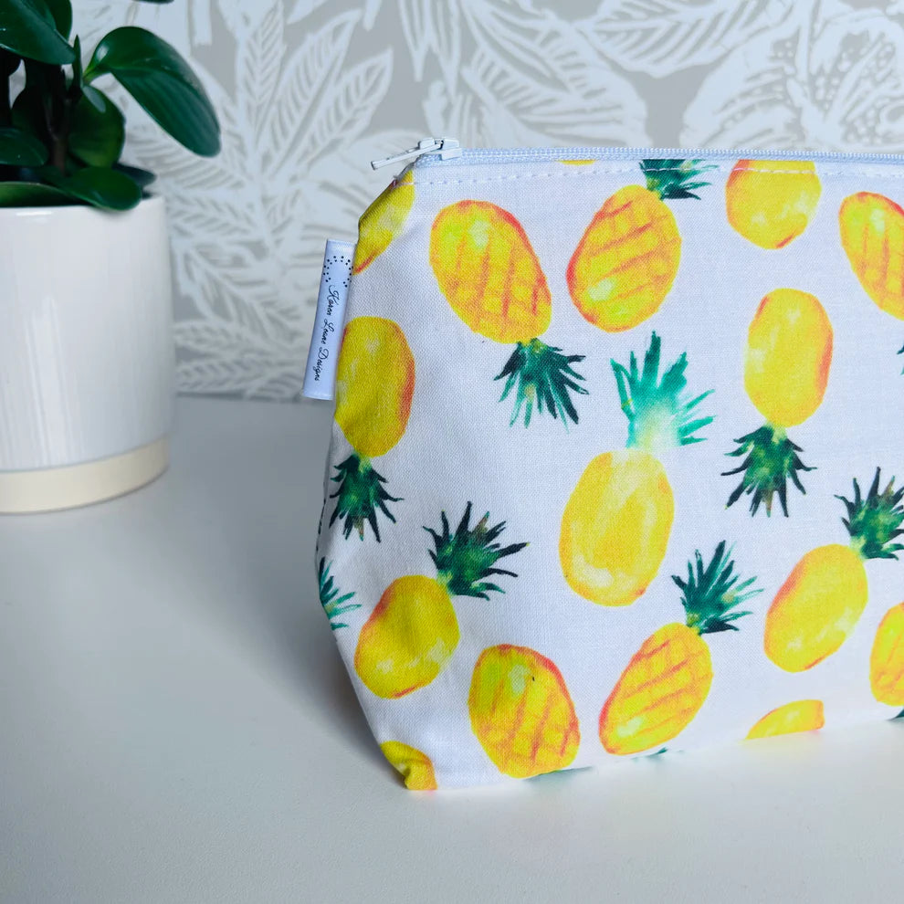 Karen Leone Designs | Toiletries & Cosmetics Bag