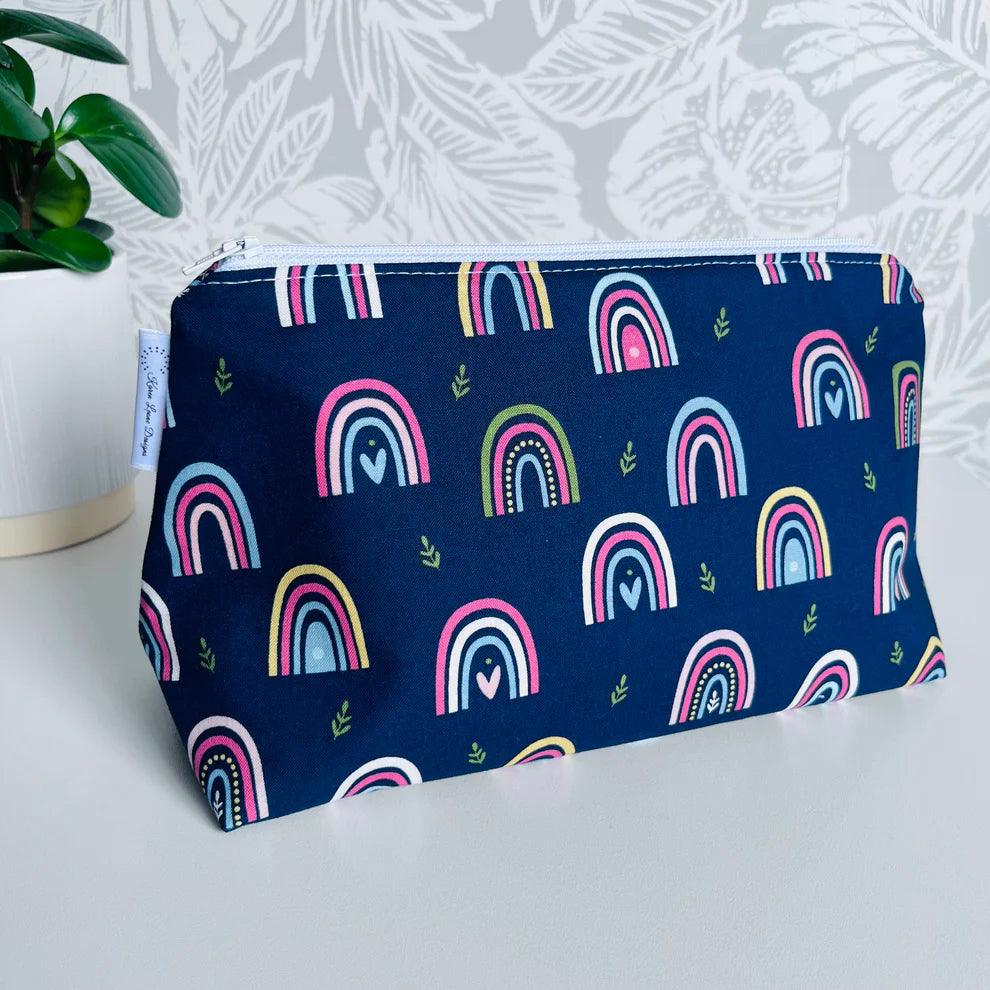 Karen Leone Designs | Toiletries & Cosmetics Bag